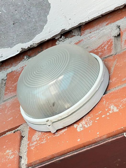 Люстры разного вида, не дорого