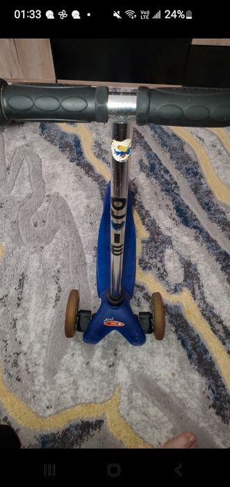 Trotinetă. mini Micro
