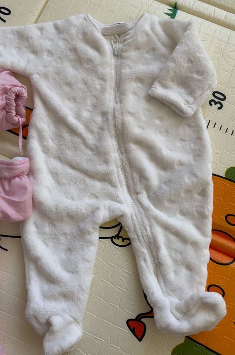 Лот от зимни  космонавтчето 3-6 месеца