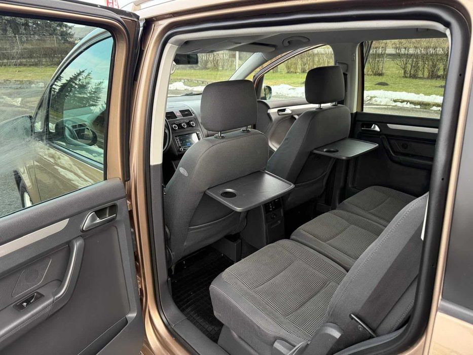 Volkswagen Touran 2011 1.6 TDi Euro 5