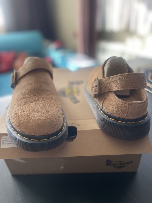 Обувки Dr. Martens