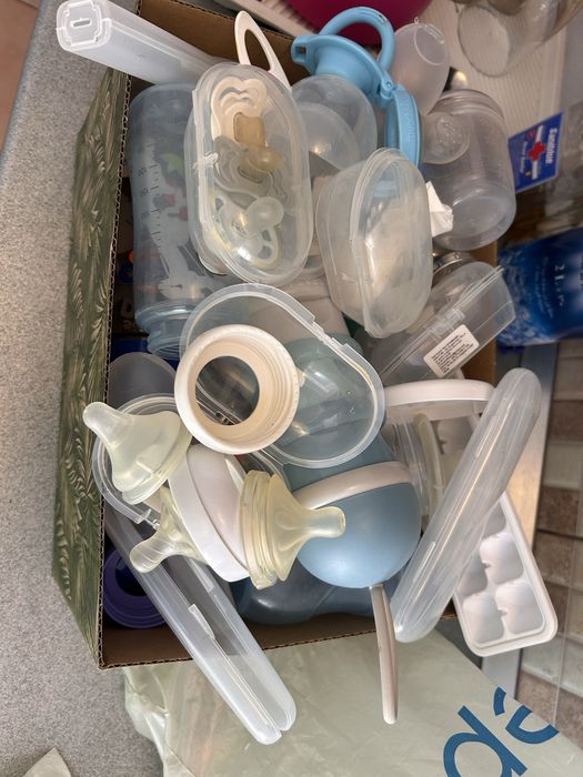 Donez biberoane suzete