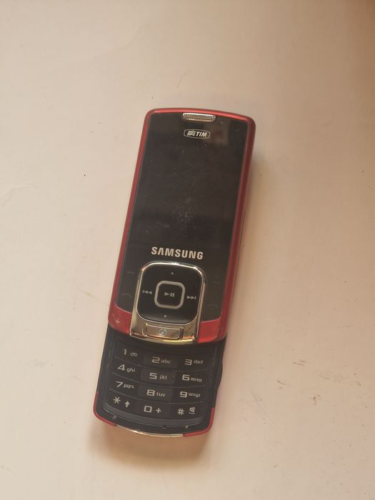 Telefon Samsung SGH-7330, dungi pe display