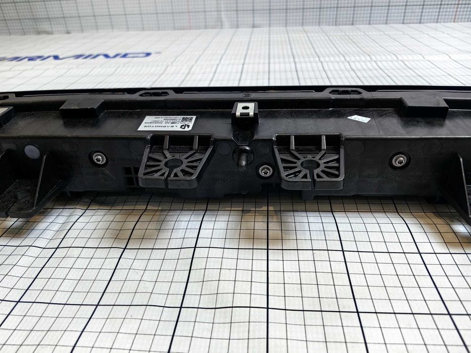 Leapmotor C11 Передняя сквозная фара OEM В наличии