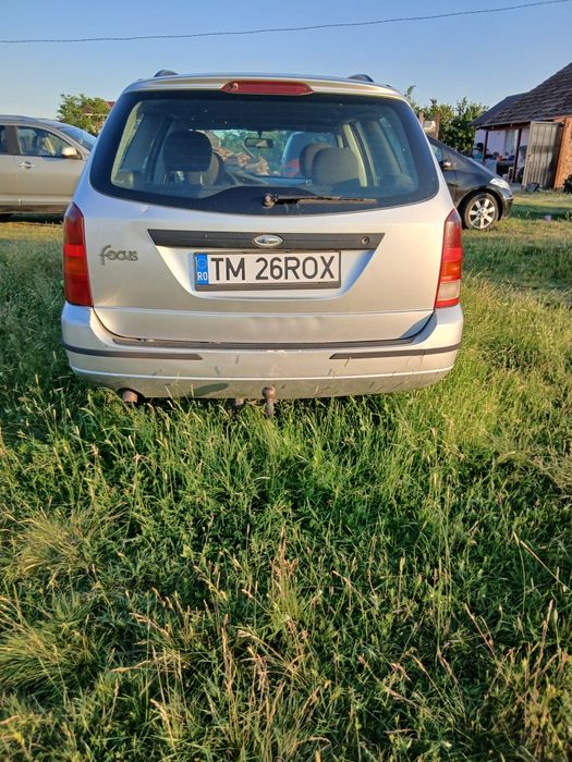 Vand sau schimb ford focus  1.8 dizel 2001