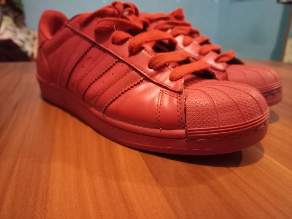 Adidas superstar equality red