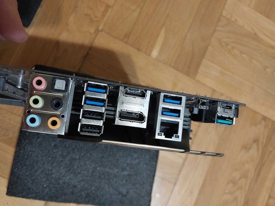 AMD Ryzen 7 5800X + Asus TUF B550 Plus Gaming