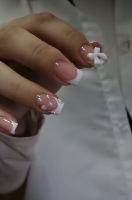 Маникюр и педикюр