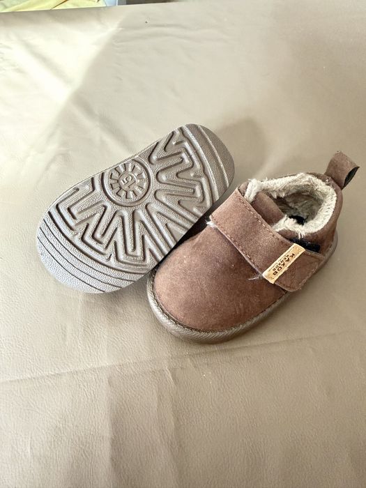 Продам детскую обувь размер 15