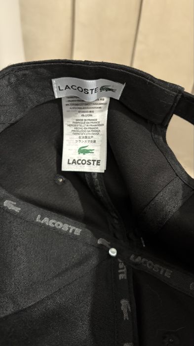 Șapcă Lacoste, noua cu eticheta