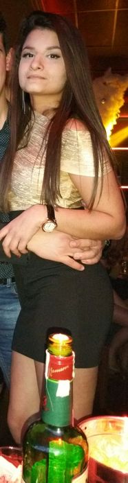 Златист бюстие топ – елегантен и ефектен