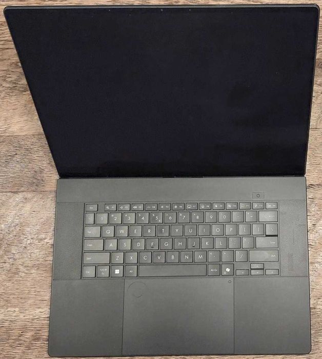 Гейминг лаптоп- 950€ намаление! RTX 5090 64GB 4к 120Hz Asus ProArt P16