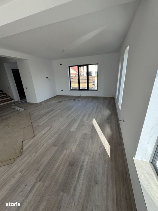 Case noi-individuale in complex nou-Pasarela stefanesti