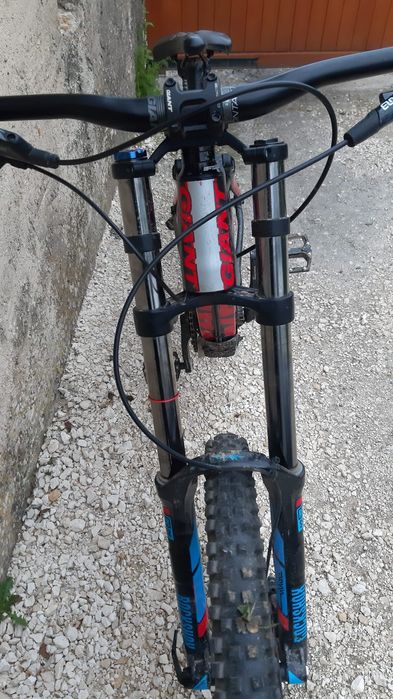 Vând giant glory 2 downhill