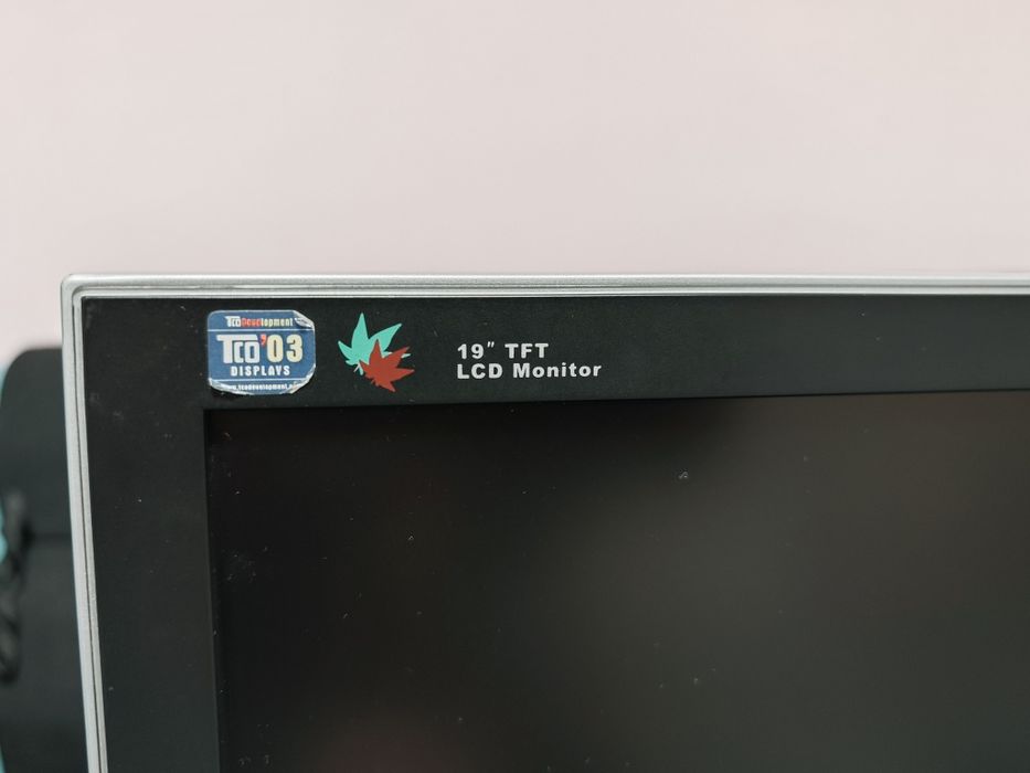 LCD Монитор KTC 19"
