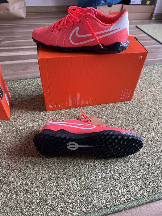 Ghete fotbal sintetic nr 42 -42,5 -44-45