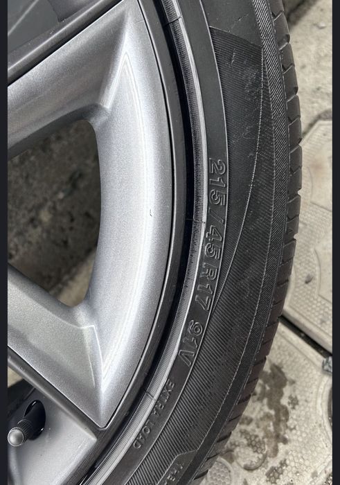 Продам колесо в сборе 17 р