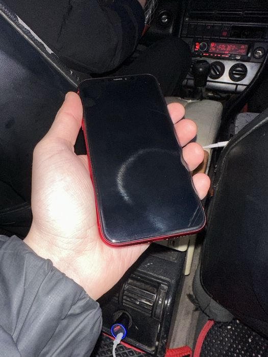 Продам  айфон  11