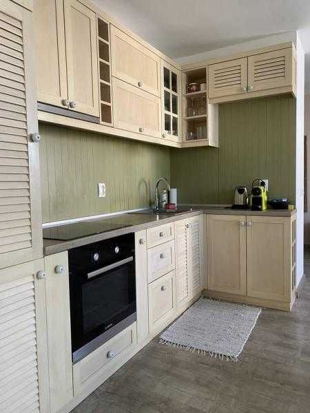 Дава се под наем Двустаен апартамент в Бургас, Център - 60 кв.м за 612 € - Снимка #1