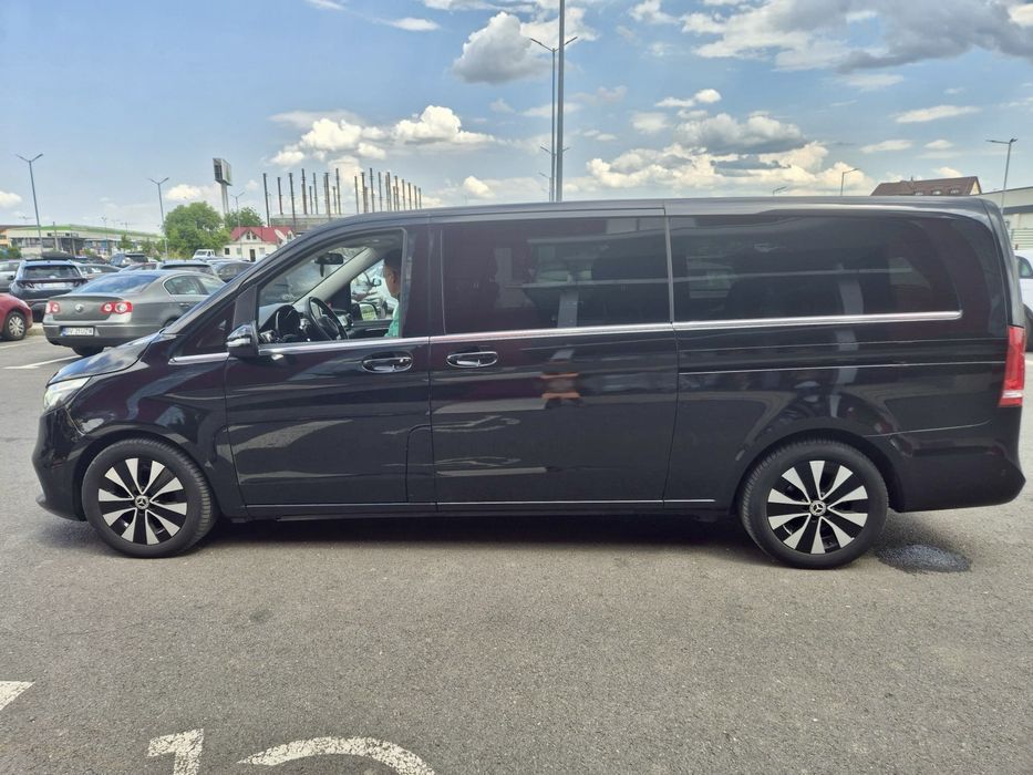 Inchiriez Mercedes V Klasse/Microbus 7+1/Rent a van