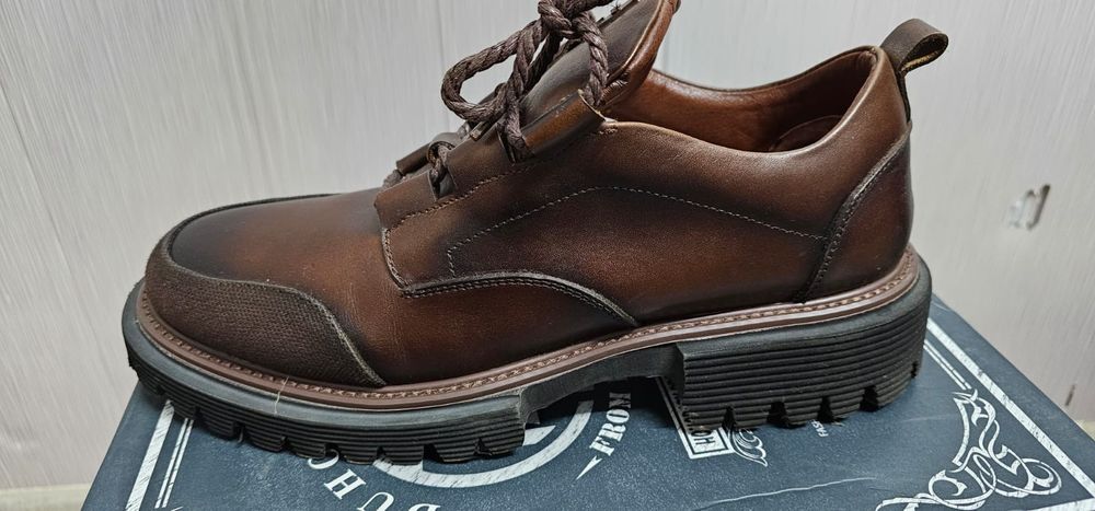 Ботинки мужские в хорошем состоянии