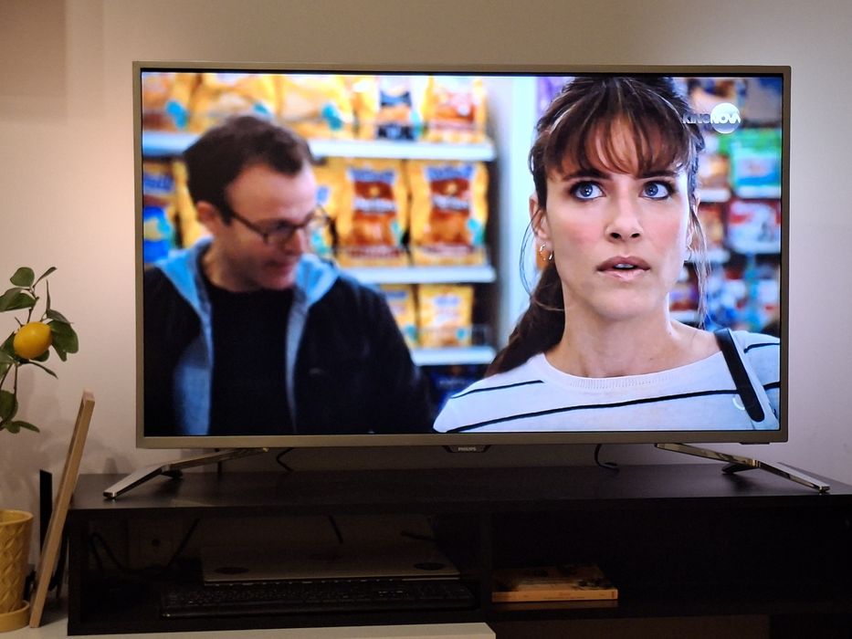 Телевизор Philips 43инча 4k ultra HD SMART ANDROID