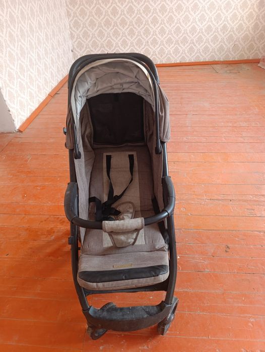 Коляска 15000 и 7000тг