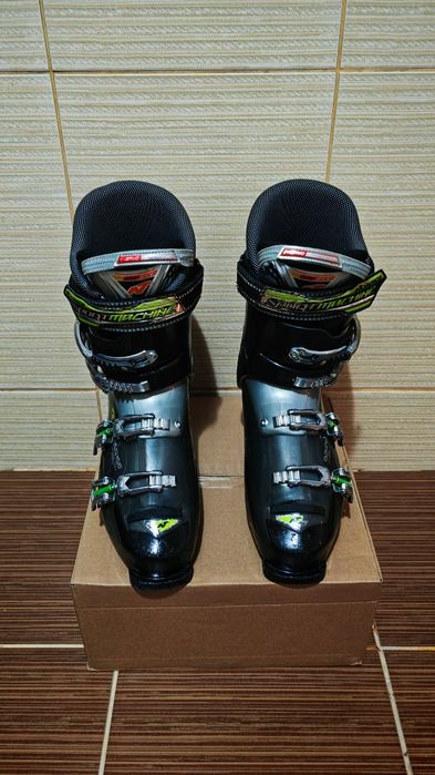 Clăpari Nordica Nr eu 44,5- mondo 29