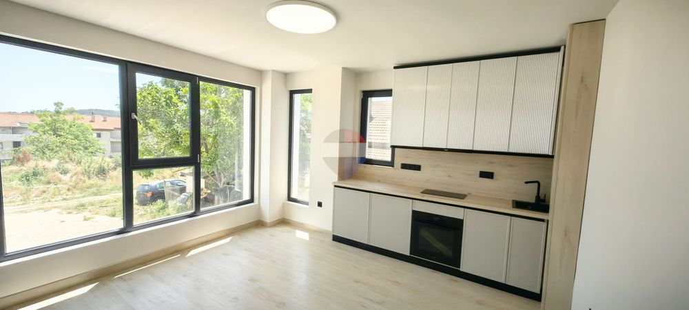 Продава се Тристаен апартамент в Варна, Аспарухово - 71 кв.м за 3092 €/кв.м - Снимка #1