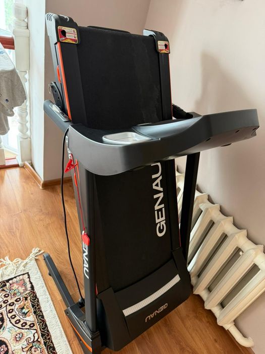 Беговая дорожка Genau