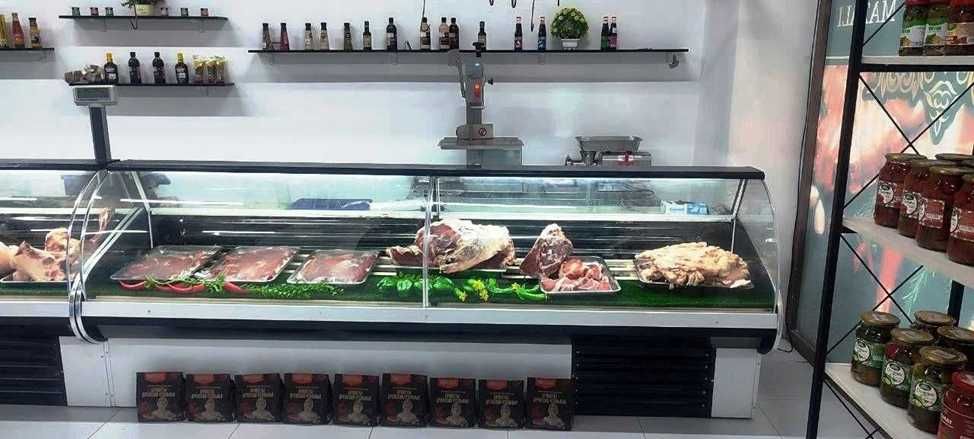 Витрина холодильниклар сотилади
