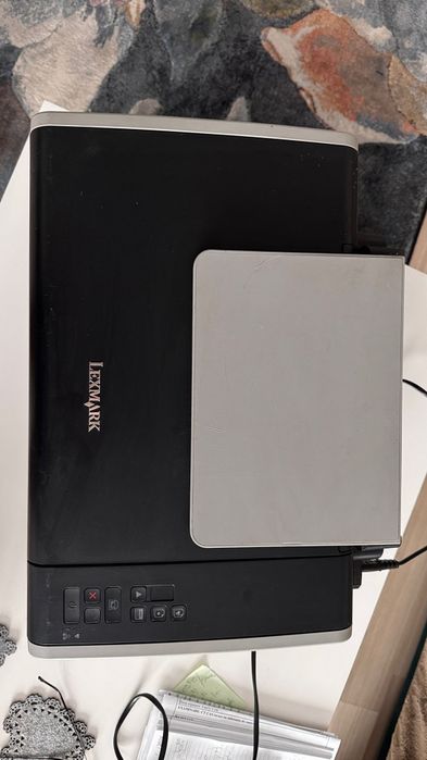 Imprimanta lexmark cu scaner