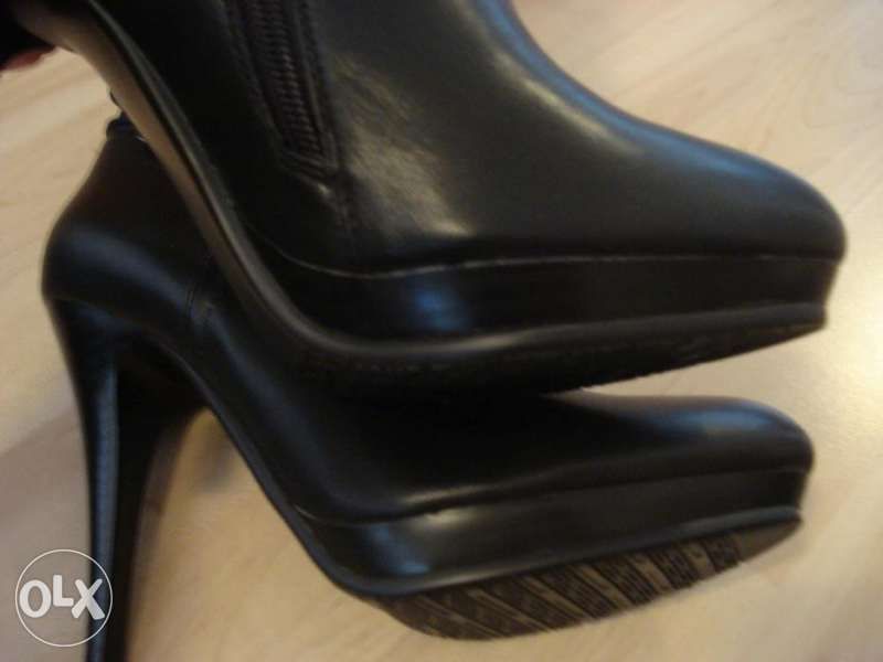 елегантни боти черни