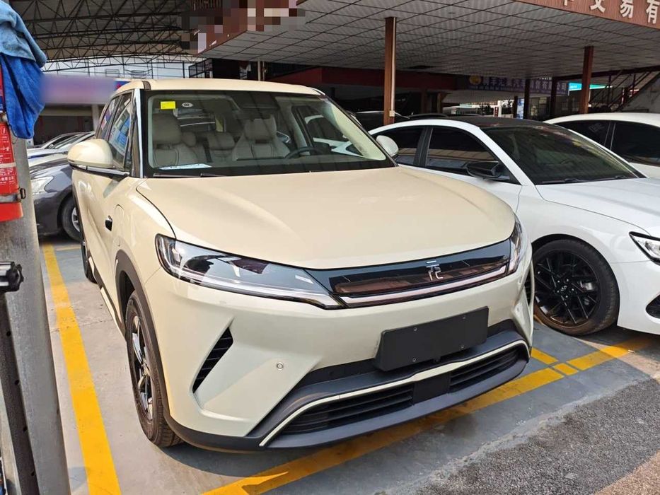 BYD Yuan UP Intelligent Driving Version 401 KM Dynamic Edition