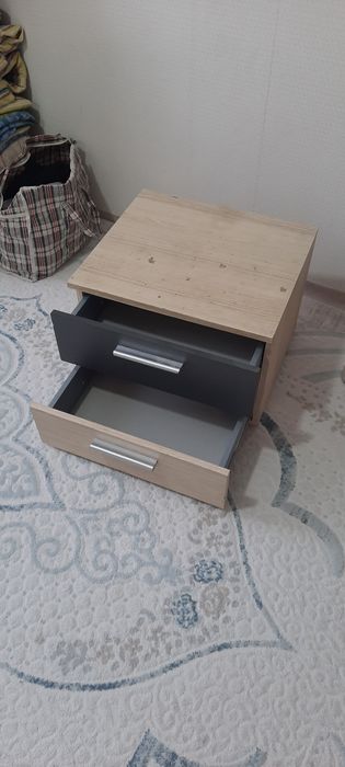 Продам тумбу прикроватную