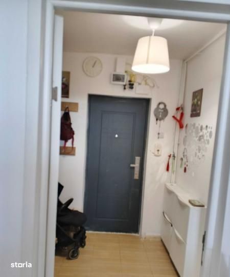 Vand apartament ieftin 2 camere Straduintei - Racovita — fotografia 1