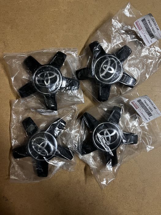 Оригинални капачки за джанти за Toyota C-HR / нови