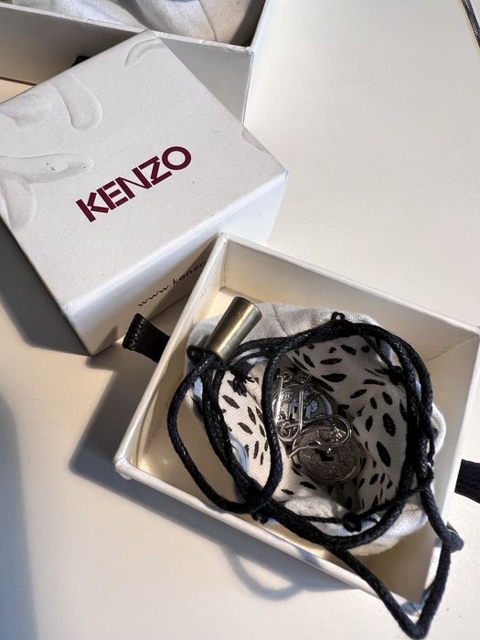 Серебряный комплект от Kenzo