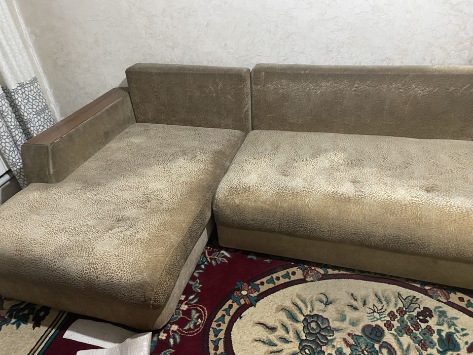 Продам диван в хорошем состоянии