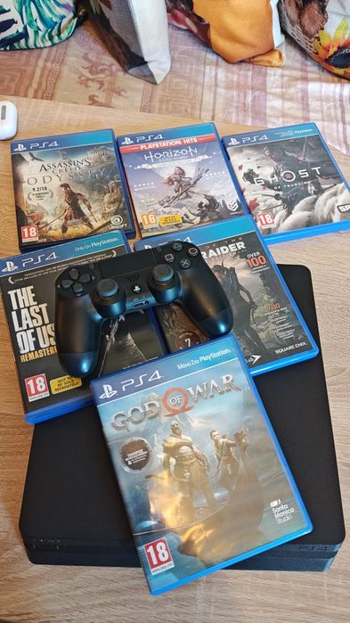 Playstation 4 slim edition