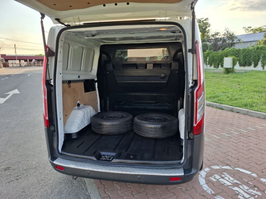 Ford Trasit Custom, 2.0 tdci,131cp,6 locuri,long