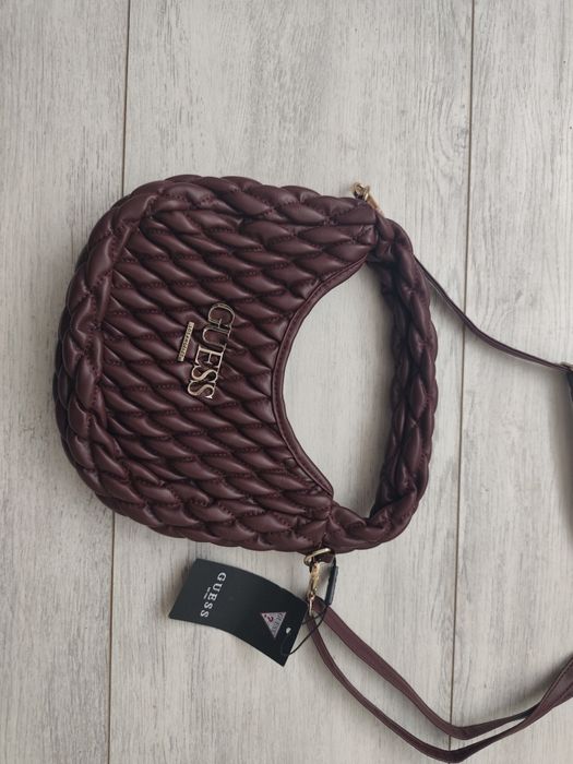 Guess дамска чанта