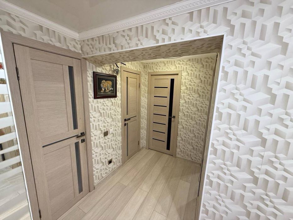 Продаю квартиру, срочно. Недорого