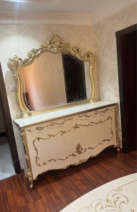 Stol stul kamod sotiladi