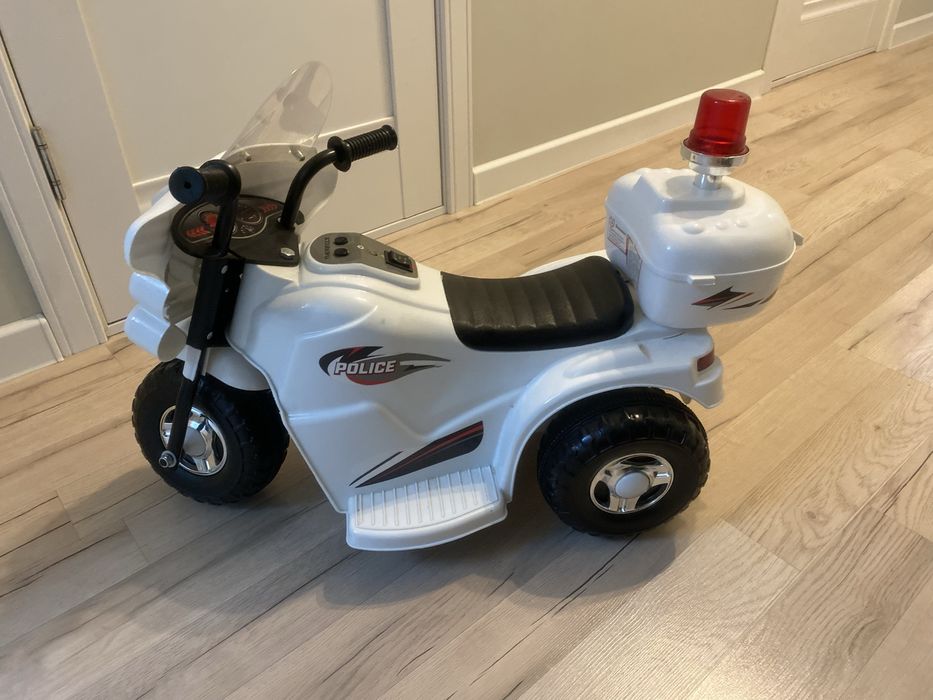 Полицейский велосипед. Патрульная машина