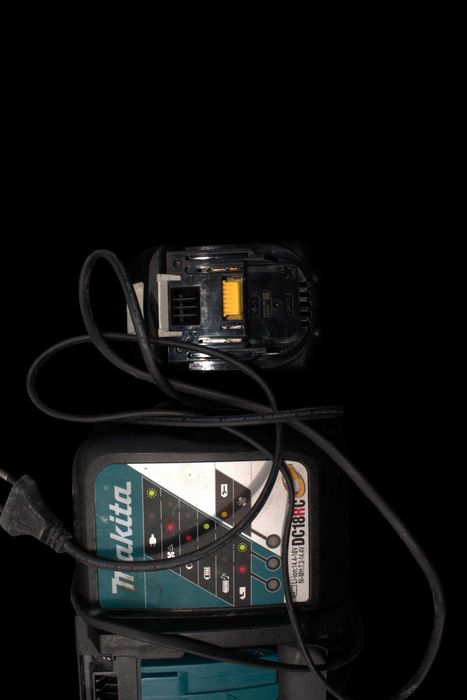 Presa electrică de sertizat Klauke EKM 60iDCF