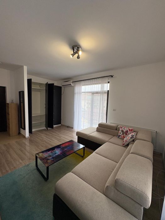 Garsoniera de inchiriat