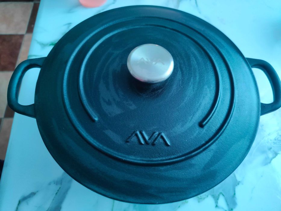 Казан чугуновый AVA