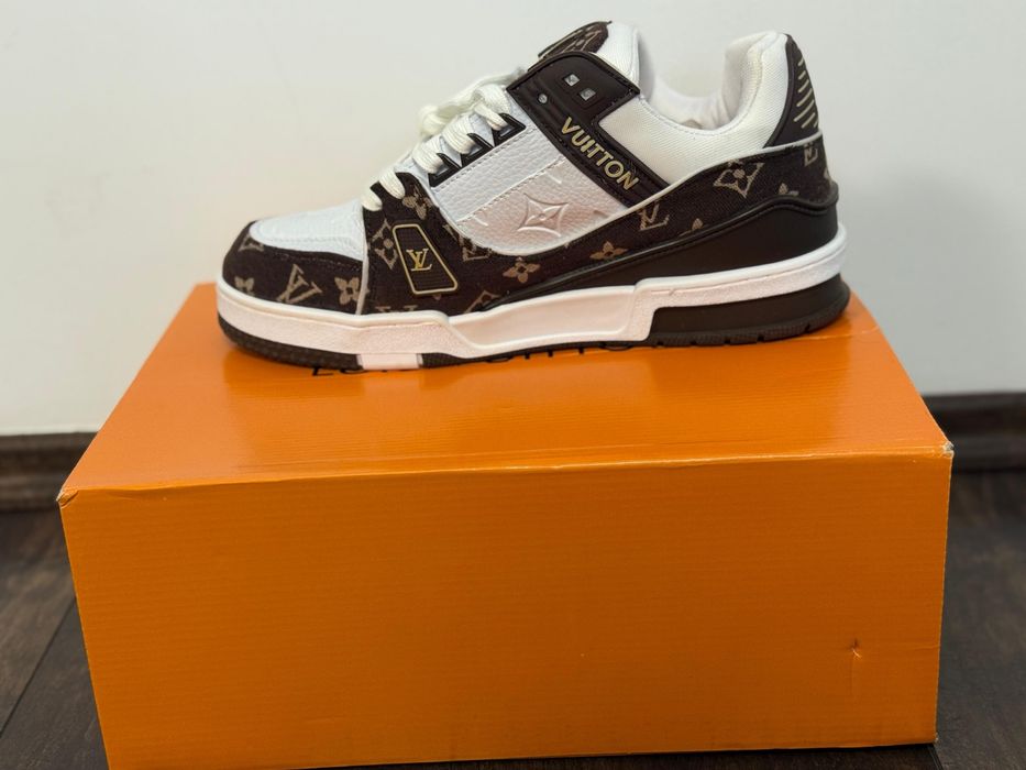 Adidasi Louis Vuitton Barbati