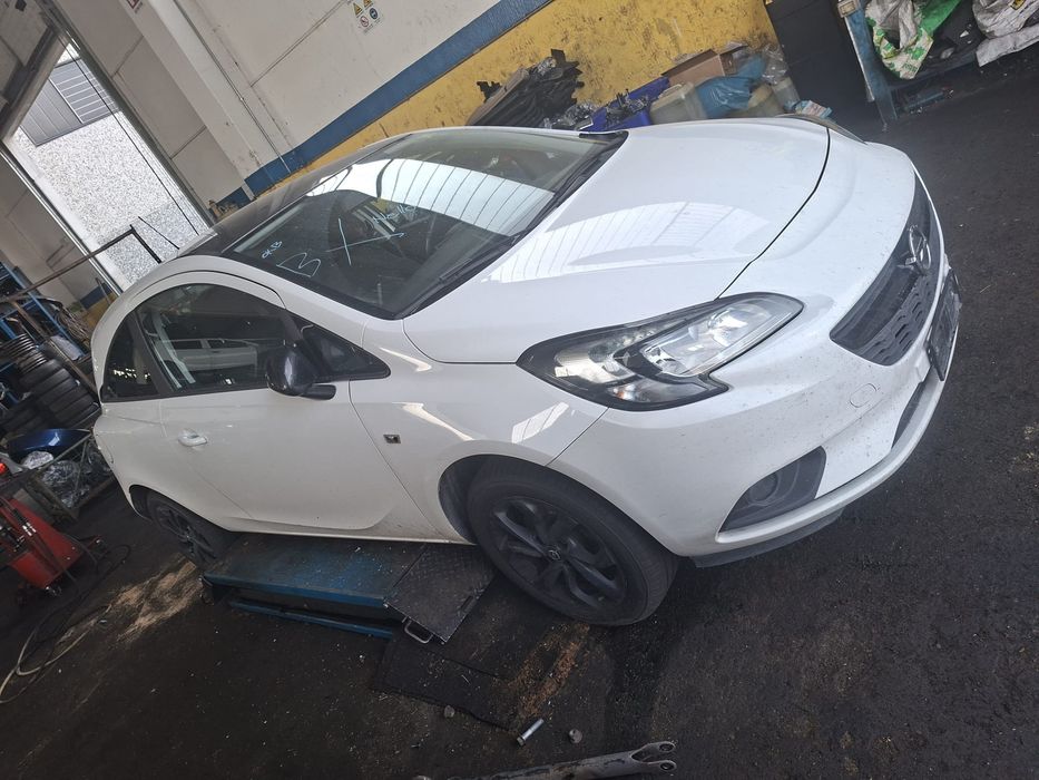 Fata completa opel corsa E 2017